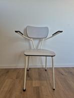 Vintage schoolstoel met armleuningen, Huis en Inrichting, Stoelen, Ophalen, Gebruikt, Metaal, Eén