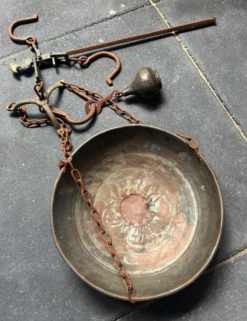 Oude metalen weegschaal, Antiek en Kunst, Antiek | Gereedschap en Instrumenten, Verzenden