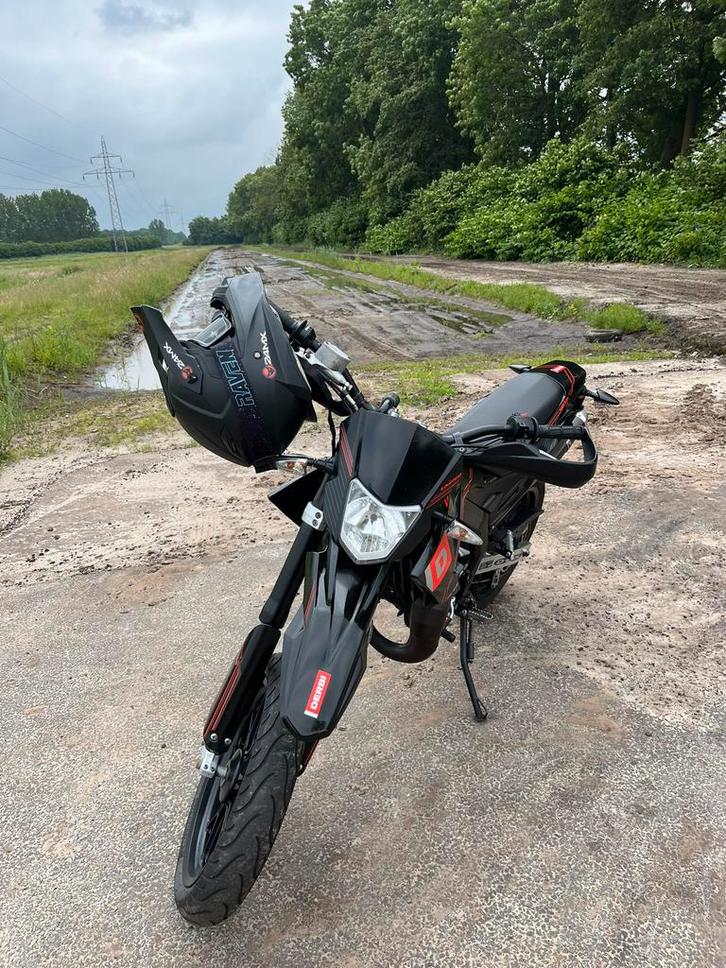 Derbi Senda X-treme Limited Edition, Fietsen en Brommers, Brommers | Derbi, Gebruikt, Maximaal 45 km/u, Ophalen