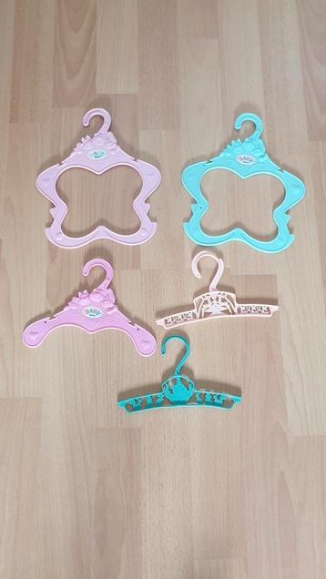 Kledinghangers Baby born  beschikbaar voor biedingen