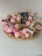 Mandje met parfum en veel producten, Sieraden, Tassen en Uiterlijk, Ophalen of Verzenden, Nieuw, Handen en Nagels