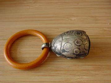 bijtlring oud Indisch ivoren ring met geluid beschikbaar voor biedingen