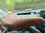 Antiek leren fietszadel, Fietsen en Brommers, Ophalen of Verzenden, Gebruikt, Oldtimer, Zadel