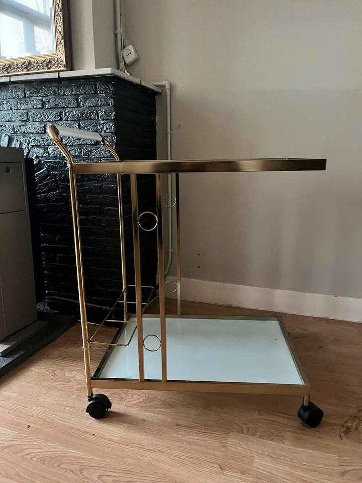 Trendy Drankenkar / gouden details, Huis en Inrichting, Overige Huis en Inrichting, Zo goed als nieuw, Ophalen