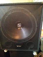 2 x Skytec subs SMW 18 1000 watt slechts 2 x gebruikt, Ophalen, Zo goed als nieuw, P.A.