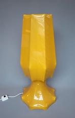 Ilka Plast vloerlamp j'70 Space Age H 88cm, Huis en Inrichting, Lampen | Vloerlampen, Kunststof, Modernistisch, Ophalen of Verzenden