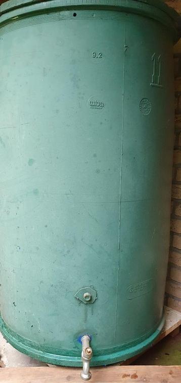 Regenton Waterton 100 Liter inclusief deksel en kraantje beschikbaar voor biedingen