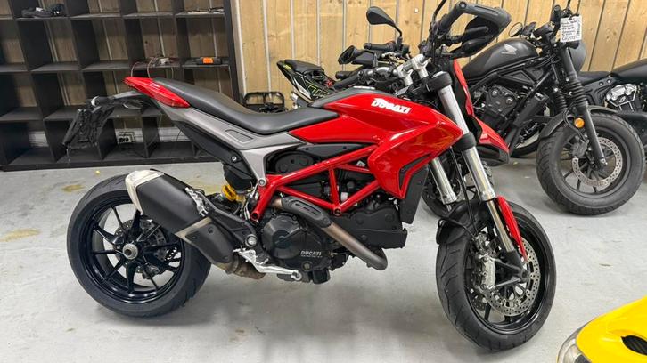 Ducati hypermotard 821 bj2015 BTW-motor!!, Motoren, Motoren | Ducati, Bedrijf, SuperMoto, meer dan 35 kW, 2 cilinders, Motorrijbewijs A