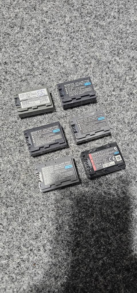 6 stuks Sony np-fp50, np-fp30, np-fv50 accus Origineel, Audio, Tv en Foto, Videocamera's Analoog, Camera, Ophalen