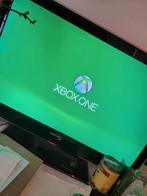 Xbox One + 2 controllers, Ophalen of Verzenden, 1 speler, Zo goed als nieuw