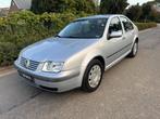 Volkswagen Bora 1.6-16V AIRCO / CRUISE / NIEUWE APK, Voorwielaandrijving, Gebruikt, Bora, Handgeschakeld
