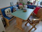 Oostenrijks eethoek met hoekbank en 2 stoelen, Huis en Inrichting, Complete eetkamers, Ophalen, Zo goed als nieuw