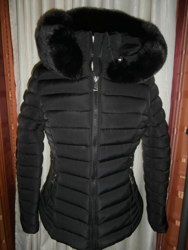 Mooie zwarte nieuwe winterjas mt. S kleine M kan ook., Kleding | Dames, Jassen | Winter, Nieuw, Maat 36 (S), Zwart, Ophalen