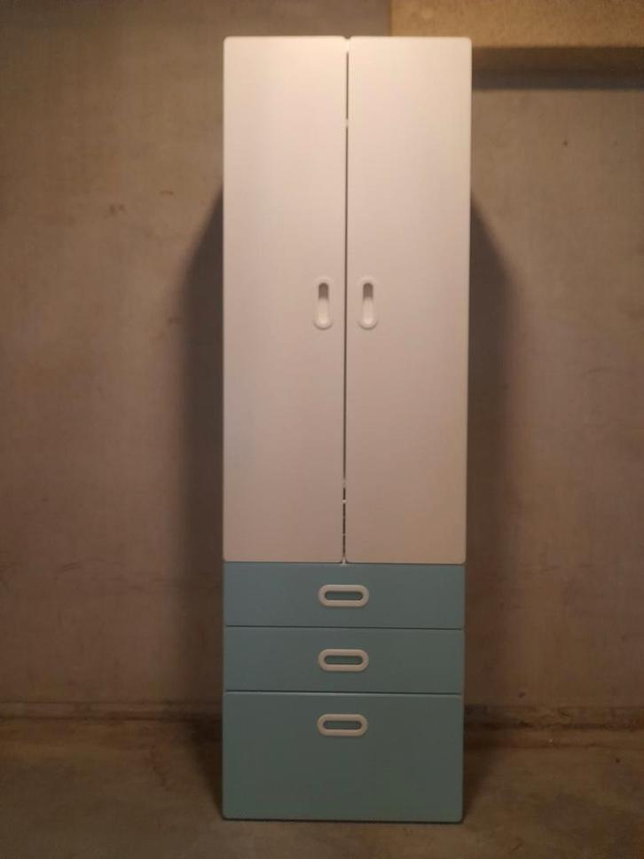 Te koop een ikea stuva/ smastad kledingkast zgan., Kinderen en Baby's, Kinderkamer | Commodes en Kasten, Zo goed als nieuw, Kast