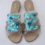 Cypres legergroene slippers met turkooise strass letter, maa, Slippers, Verzenden, Cypres, Zo goed als nieuw