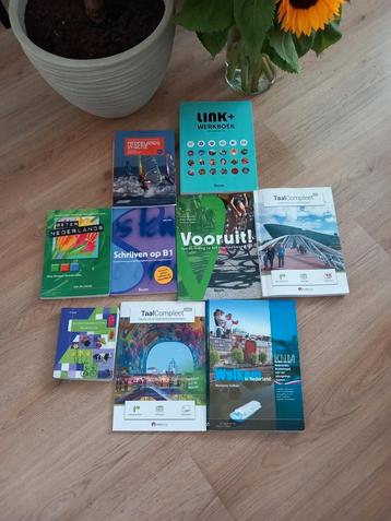 Studieboeken  beschikbaar voor biedingen