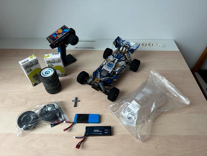 Wltoys 124017 RC bestuurbare Auto 1:12, Hobby en Vrije tijd, Modelbouw | Auto's en Voertuigen, Gebruikt, Auto, Groter dan 1:32