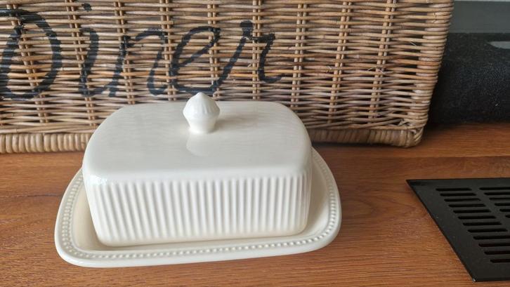 Wedgwood Windsor Botervloot, Huis en Inrichting, Keuken | Servies, Zo goed als nieuw, Overige typen, Wedgwood, Aardewerk, Ophalen of Verzenden