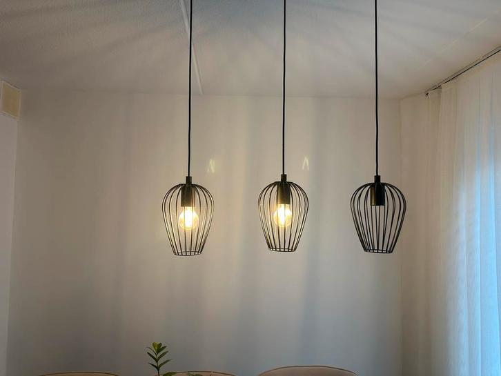 Moderne Hanglamp, Huis en Inrichting, Lampen | Hanglampen, Zo goed als nieuw, 50 tot 75 cm, Metaal, Ophalen
