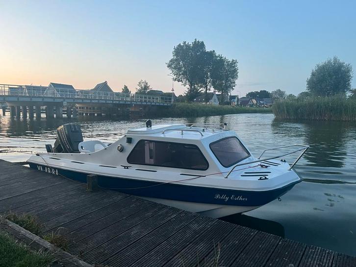 Kajuitboot +  50 pk motor + trailer, Watersport en Boten, Vis- en Consoleboten, Gebruikt, 50 tot 70 pk, 3 tot 6 meter, Benzine