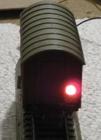 Marklin 6 Gesloten goederenwagon (een met sluitverlichting), Hobby en Vrije tijd, Modeltreinen | H0, Wisselstroom, Gebruikt, Wagon
