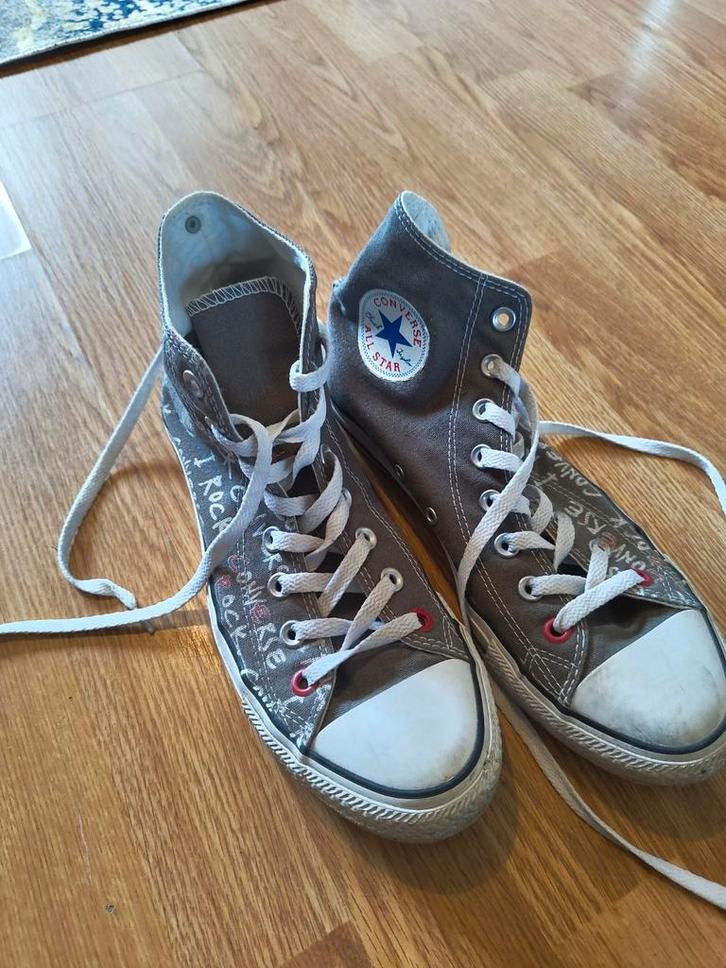 Grey, unique Converse (self-designed), Kleding | Dames, Schoenen, Gedragen, Sneakers of Gympen, Grijs, Ophalen of Verzenden
