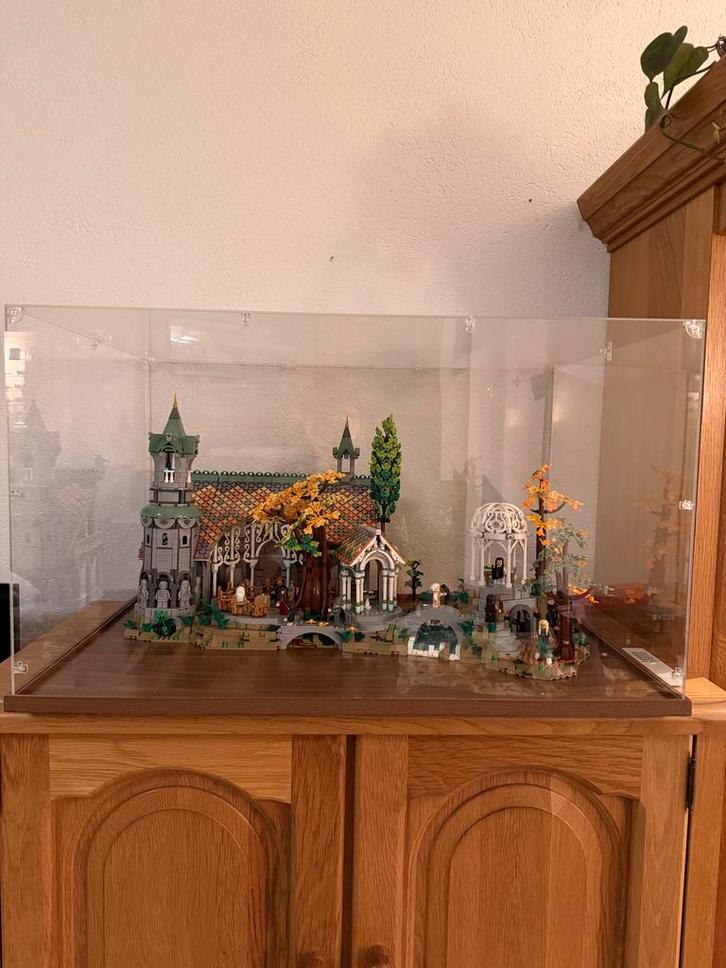 Vitrine voor Lego Rivendell (Lord of the Rings), Kinderen en Baby's, Speelgoed | Duplo en Lego, Nieuw, Ophalen of Verzenden
