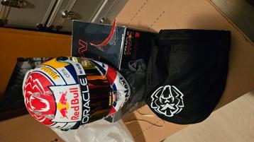 Max verstappen helm. Zandvoort 2022..  beschikbaar voor biedingen