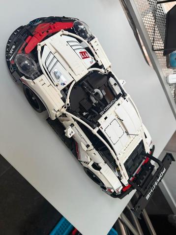 Lego Technic Porsche 911 RSR (42096) beschikbaar voor biedingen