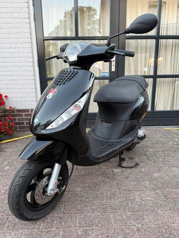 ⭐️Piaggio zip 2015 50cc 2t Brom 7000 kilometer⭐️ beschikbaar voor biedingen