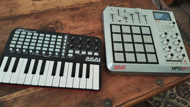 Akai pro MPD24 & Akai pro APC key25, Muziek en Instrumenten, Midi-apparatuur, Gebruikt, Ophalen of Verzenden