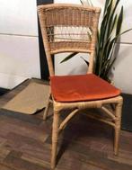 Minimalistische rotan stoel met oranje zitkussen, Ophalen