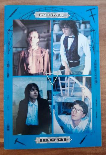 R.E.M. tourbook 1987 Work tour USA beschikbaar voor biedingen
