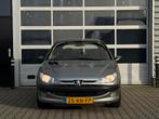 Peugeot 206 1.6 AUT 2005 Nieuwe APK dealer onderhouden, Auto's, 40 €/maand, 4 cilinders, 1039 kg, 550 kg