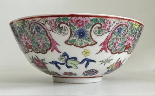 3 prachtige Chinese kommen (Qianlong of Qianlong Nian Zhi), Antiek en Kunst, Antiek | Porselein, Ophalen of Verzenden