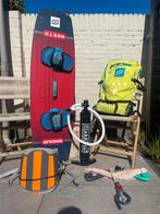 Complete set: North kite 9m, trapeze, bar, board en pomp, Watersport en Boten, Kitesurfen, Twintip, Ophalen, Zo goed als nieuw