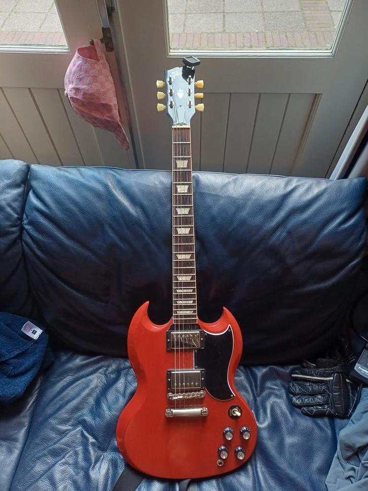 Gibson SG - Rock 'n' Roll Icoon!, Muziek en Instrumenten, Snaarinstrumenten | Gitaren | Elektrisch, Zo goed als nieuw, Solid body