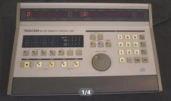 Tascam RC-701 remote control voor (max.4x) CD-701, Audio, Tv en Foto, Afstandsbedieningen, Gebruikt, Ophalen of Verzenden