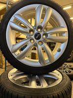 17' Mini Cooper F55 F56 F57 Styling 501 JCW met winterbanden, -, -, Banden en Velgen, Nieuw