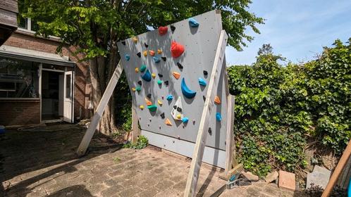 Verstelbare klimwand/boulderwand 240x230 incl. Grepen, Sport en Fitness, Klimsport, Klimsport-accessoire, Ophalen