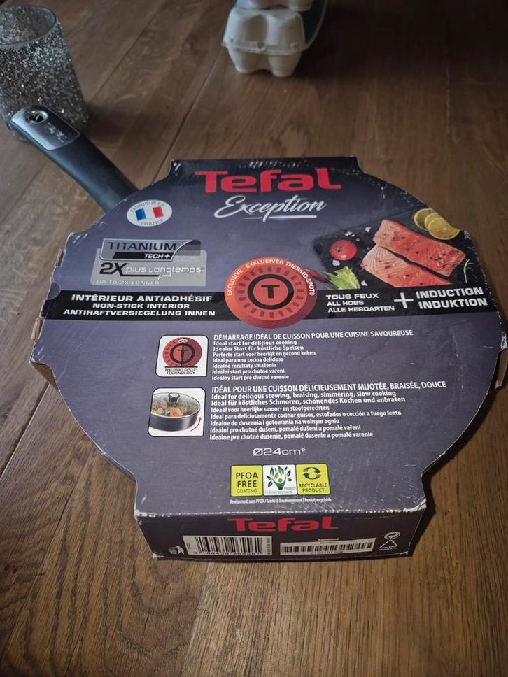 Tefal Hapjespan 24cm - Nieuw in doos!, Huis en Inrichting, Keuken | Potten en Pannen, Nieuw, Koekenpan of Braadpan, Aluminium