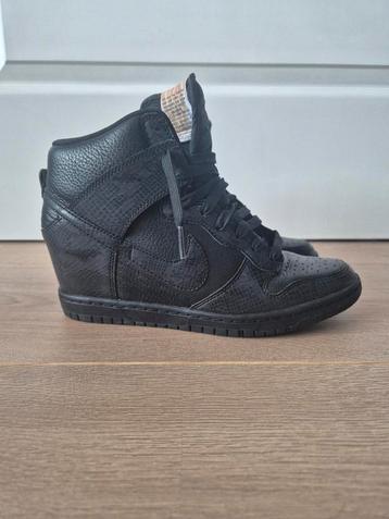 Nike zwarte Wedges (maat 39) beschikbaar voor biedingen