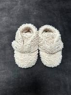 Uggs sloffen maat 20.5, Kinderen en Baby's, Babykleding | Schoentjes en Sokjes, Ophalen, Gebruikt, Jongetje of Meisje, Slofjes