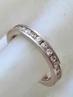Mooie zilveren ring met rondom strass steentjes 925, Ophalen, Zo goed als nieuw, 17 tot 18, Dame