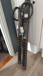 230v verdeelblok met overspanningsbeveiliging, Ophalen of Verzenden, Zo goed als nieuw