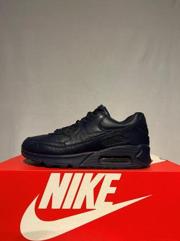 Maat 38,5 - Nike Air Max 90 Pinnacle Obsidian beschikbaar voor biedingen