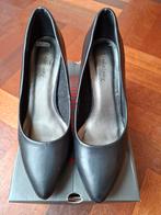 Zwarte pumps - maat 39, Pumps, Zwart, Ophalen of Verzenden, Emilio Luca x