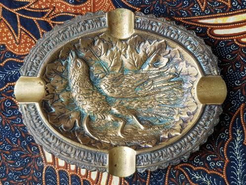 Mooie antieke asbak uit Engeland met een vogel 15,8 cm., Antiek en Kunst, Antiek | Koper en Brons, Brons, Ophalen of Verzenden