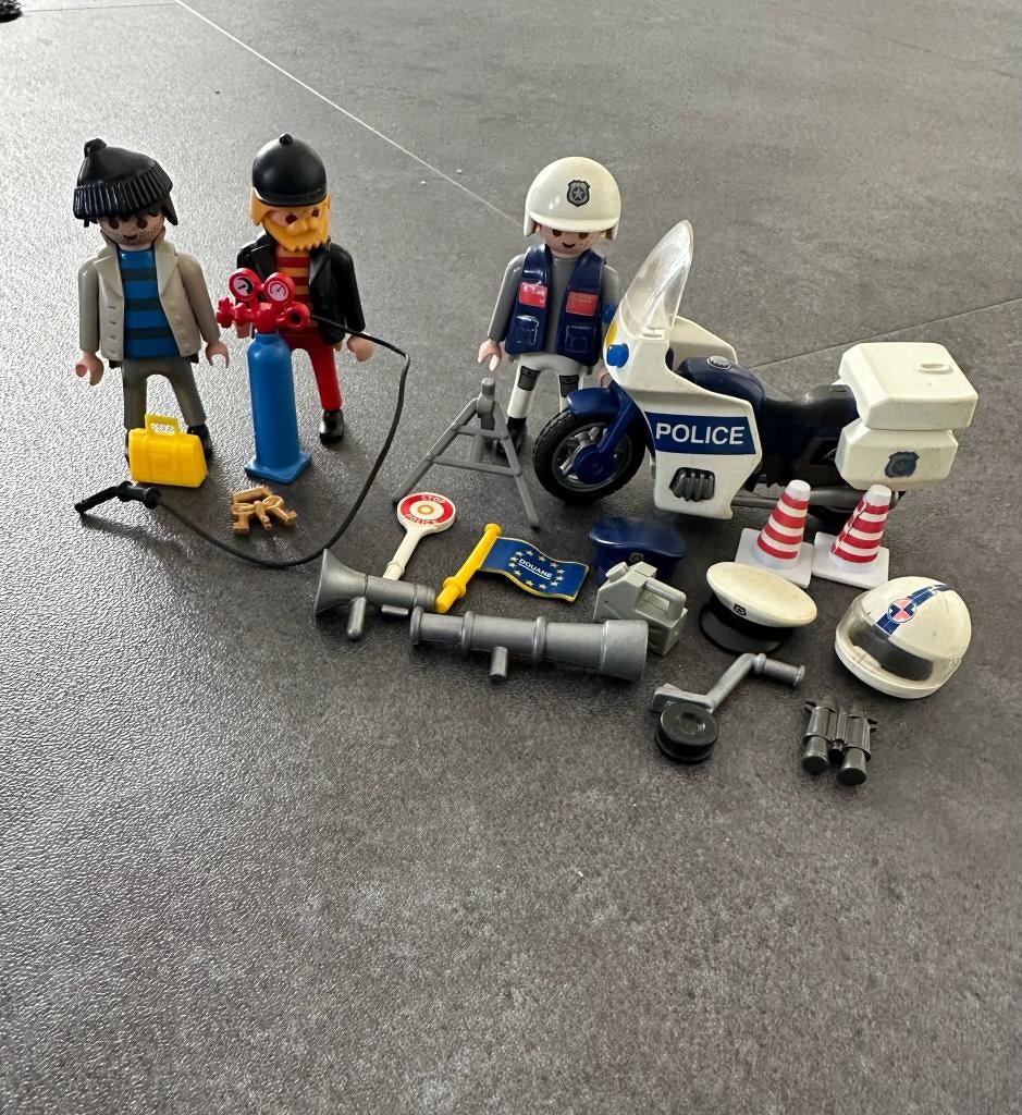 Politie met motor en inbrekers Playmobil 3161+3986, Ophalen of Verzenden, Gebruikt, Los playmobil