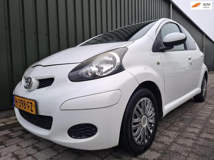 Toyota Aygo 1.0-12V Access Nieuwe APK, Auto's, Toyota, Bedrijf, Te koop, Aygo, ABS, Airbags, Airconditioning, Radio, Startonderbreker